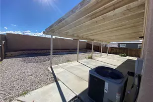 11971 Pepperwood, Victorville, CA 92392 - Photo 10