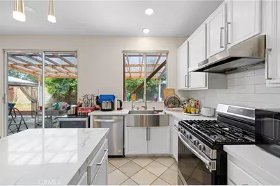 1077 Hibiscus Court, Pomona, CA 91766 - Photo 12