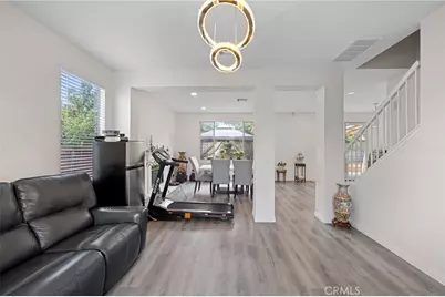 1077 Hibiscus Court, Pomona, CA 91766 - Photo 2