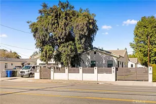 22913 Burbank, Woodland Hills, CA 91367 - Photo 2