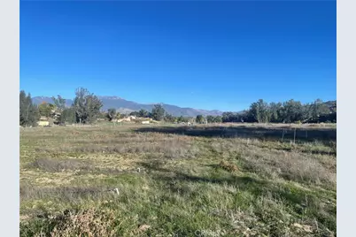 27560 Cornell St, Hemet, CA 92544 - Photo 2