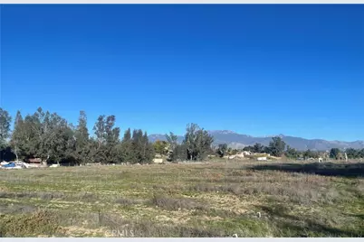 27560 Cornell St, Hemet, CA 92544 - Photo 4