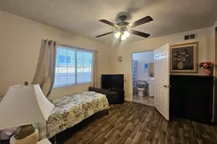 17441 Hiawatha St, Granada Hills, CA 91344 - Photo 2