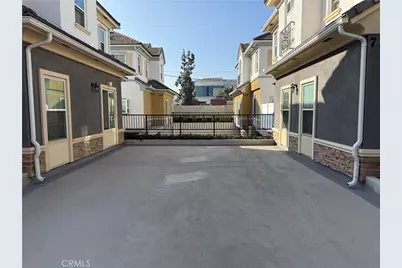 723 S Stoneman, Alhambra, CA 91801 - Photo 2