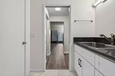 904 S 2nd #E, Alhambra, CA 91801 - Photo 18