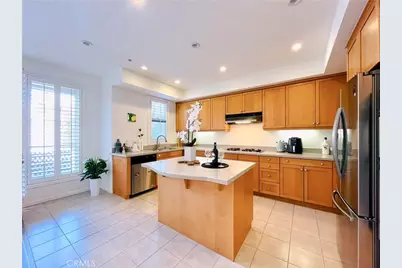 201 E Angeleno Avenue #206, Burbank, CA 91502 - Photo 12