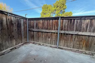 16595 Upland, Fontana, CA 92335 - Photo 8