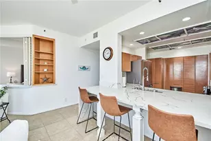 1310 E Ocean Blvd, Long Beach, CA 90802 - Photo 12