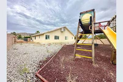 8520 Bolero, Yucca Valley, CA 92284 - Photo 12