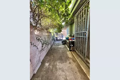 11211 McGirk Ave, El Monte, CA 91731 - Photo 32