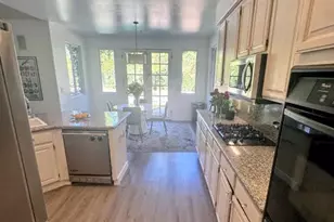 17645 Lemarsh St, Northridge, CA 91325 - Photo 12