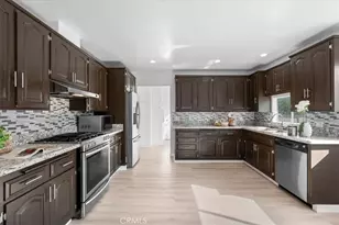 8131 Garden Grove, Reseda, CA 91335 - Photo 4