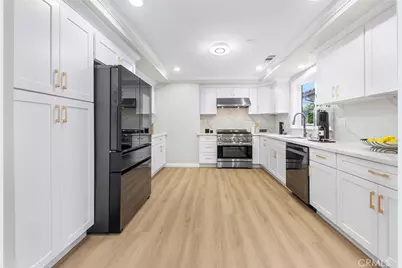 9040 Broadway, Temple City, CA 91780 - Photo 10