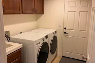 9075 Catherine St, Pico Rivera, CA 90660 - Photo 8