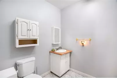 313 S Raymond Avenue, Alhambra, CA 91803 - Photo 16