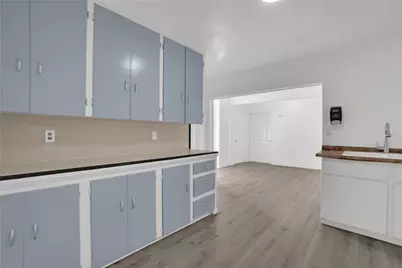 902 S Hope Avenue, Ontario, CA 91761 - Photo 8