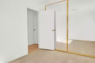 8024 Crockett, Los Angeles, CA 90001 - Photo 20