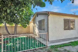 8024 Crockett, Los Angeles, CA 90001 - Photo 30