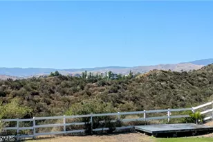 15435 Live Oak Springs Canyon, Canyon Country, CA 91387 - Photo 22