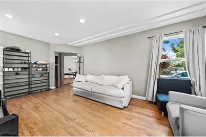 9406 S Harvard Boulevard, Los Angeles, CA 90047 - Photo 6
