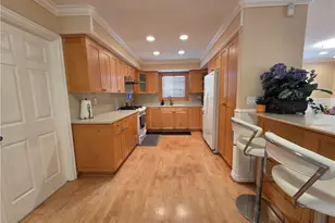 7822 Rhine, Huntington Beach, CA 92647 - Photo 8