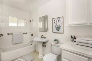 6404 Indiana Ave, Long Beach, CA 90805 - Photo 16