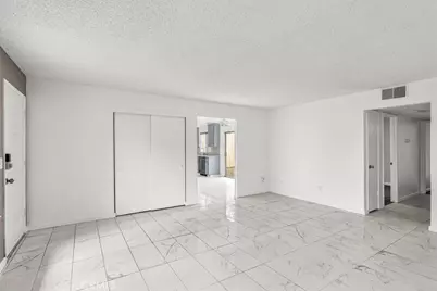 304 Los Verdes Ct, Modesto, CA 95354 - Photo 10