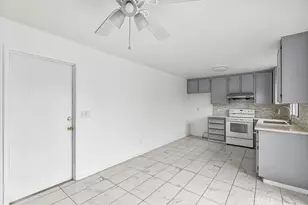 304 Los Verdes Ct, Modesto, CA 95354 - Photo 12