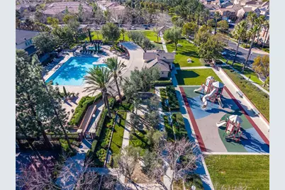 15860 Nuaimi, Fontana, CA 92336 - Photo 32