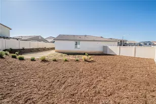 1781 Iris Cir, San Jacinto, CA 92583 - Photo 24