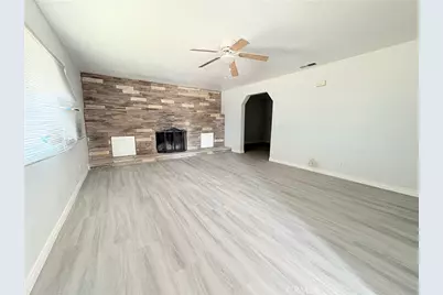 14027 Navajo, Apple Valley, CA 92307 - Photo 2