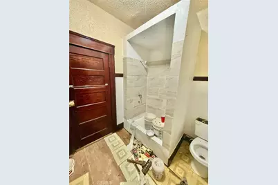 860 W 54th, Los Angeles, CA 90037 - Photo 10