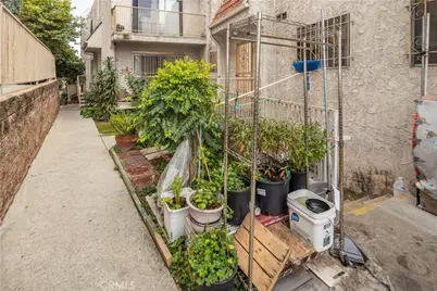 933 New Depot St #3, Los Angeles, CA 91002 - Photo 14