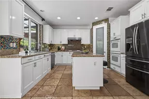 29062 Garnet Canyon, Saugus, CA 91390 - Photo 20
