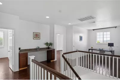 29062 Garnet Canyon, Saugus, CA 91390 - Photo 30