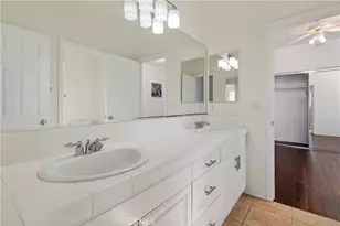29062 Garnet Canyon, Saugus, CA 91390 - Photo 32