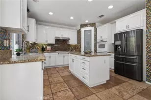 29062 Garnet Canyon, Saugus, CA 91390 - Photo 22