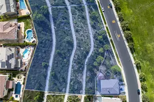 29062 Garnet Canyon, Saugus, CA 91390 - Photo 12