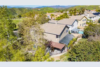 29062 Garnet Canyon, Saugus, CA 91390 - Photo 2