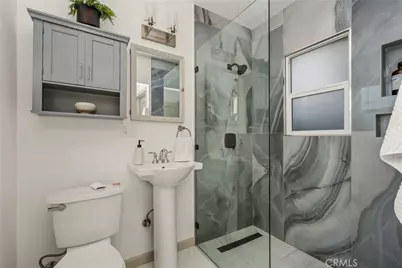 5445 S Victoria, Los Angeles, CA 90043 - Photo 18