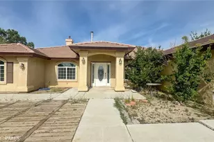 11126 Arena Rd, Pinon Hills, CA 92372 - Photo 16