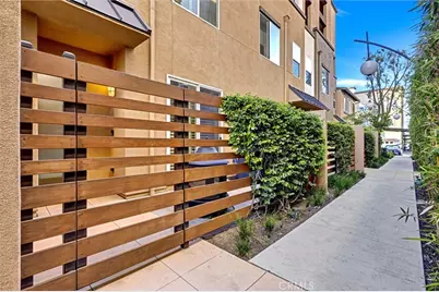 1568 W Artesia Square #E, Gardena, CA 90248 - Photo 2