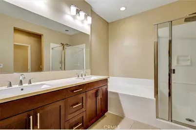 1568 W Artesia Square #E, Gardena, CA 90248 - Photo 24