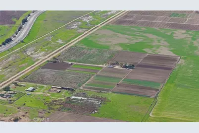 34250 Olive Ave, Winchester, CA 92596 - Photo 14