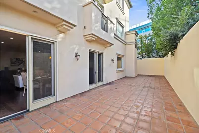 143 N Arnaz Drive #102, Beverly Hills, CA 90211 - Photo 22