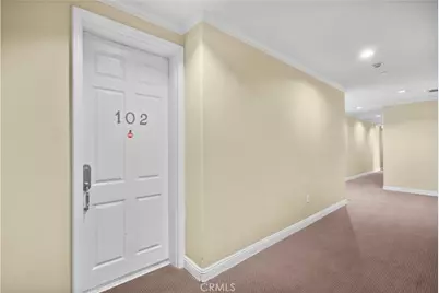 143 N Arnaz Drive #102, Beverly Hills, CA 90211 - Photo 6