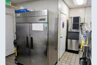 15928 Ventura Boulevard #101, Encino, CA 91436 - Photo 12