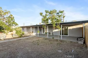 57526 Onaga, Yucca Valley, CA 92284 - Photo 6
