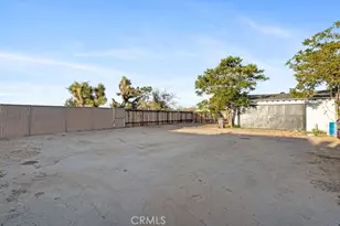 57526 Onaga, Yucca Valley, CA 92284 - Photo 4