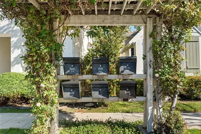 54 Turnbury Lane, Irvine, CA 92620 - Photo 4